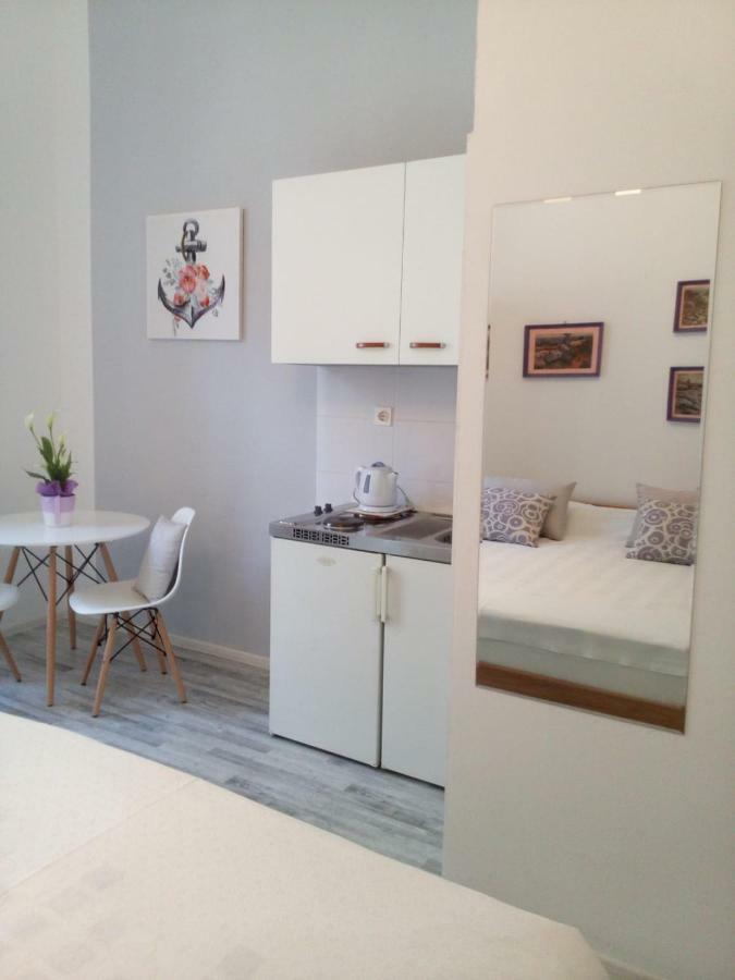 Studio In Pula Center Extérieur photo